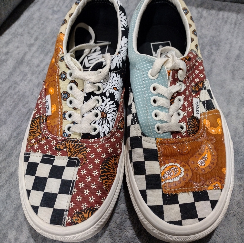 Vans Tiger Patchwork Era Unisex Sneakers Men's 7 and Women's 8.5, GUC